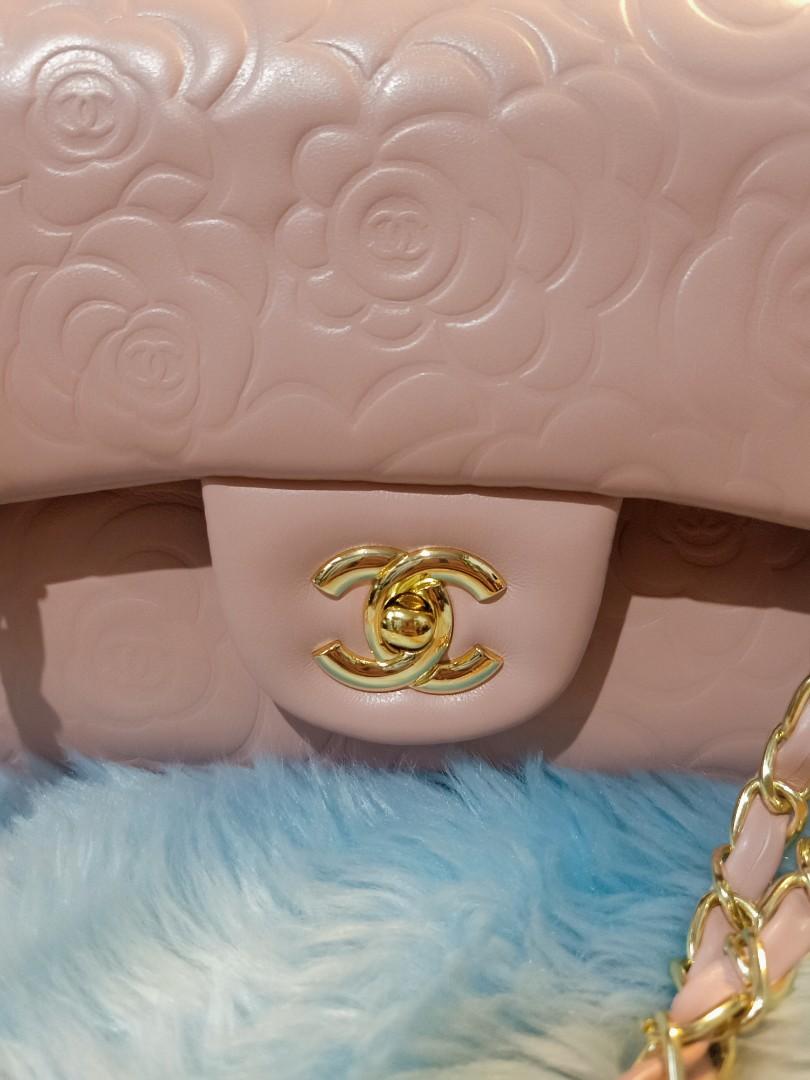 Preloved chanel double flap (Category: Luxury Bags & Wallets) located in Cebu City. Submitted by day.98 (Listing ID 1164967815, Image 2). Description: 🇯🇵from japan surplus 🇯🇵genuine leather 🇯🇵no flaws 🇯🇵with dust bag 🇯🇵with holo sticker.