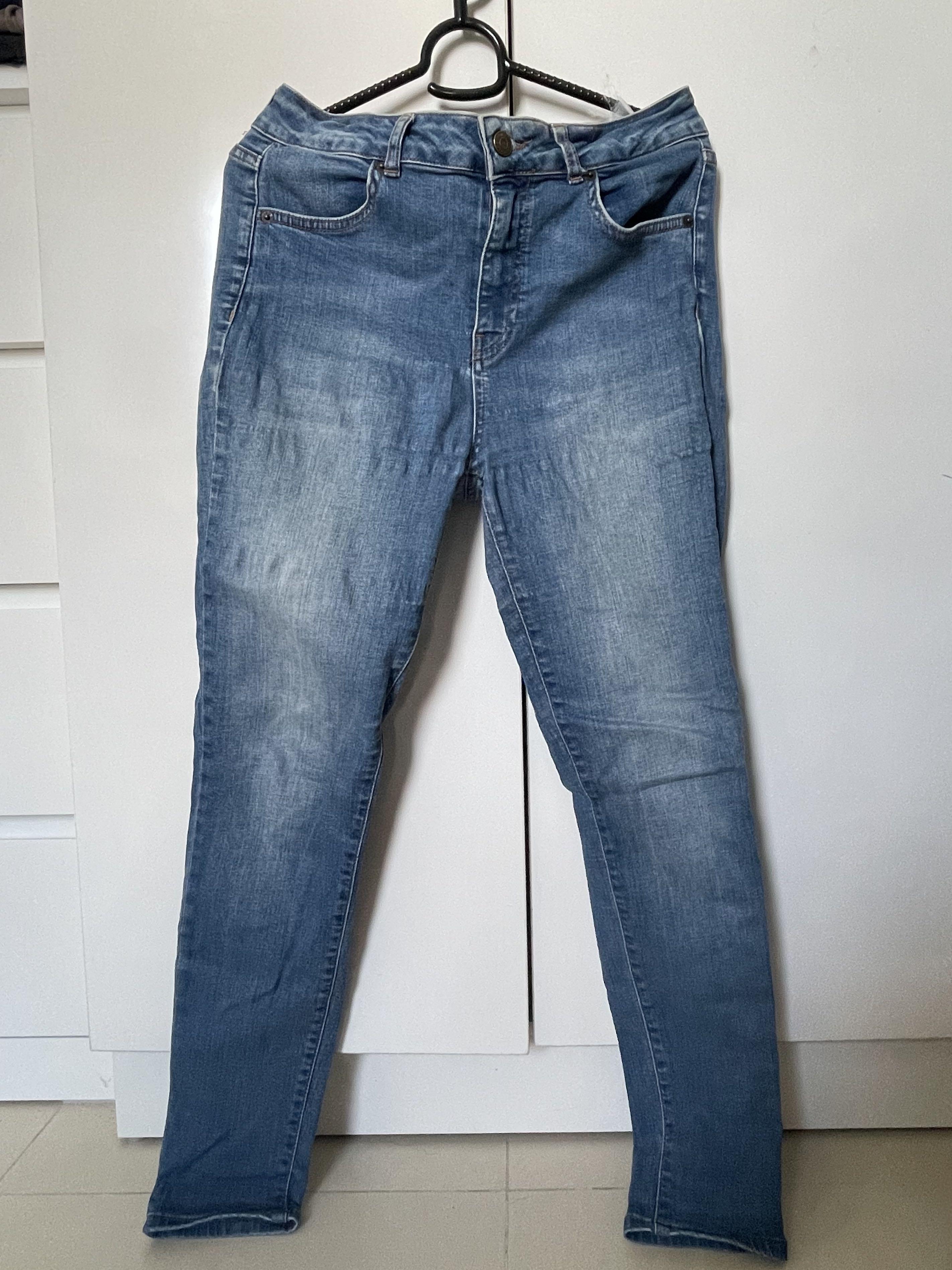 Pull and Bear Mid Rise Denim Jeans 