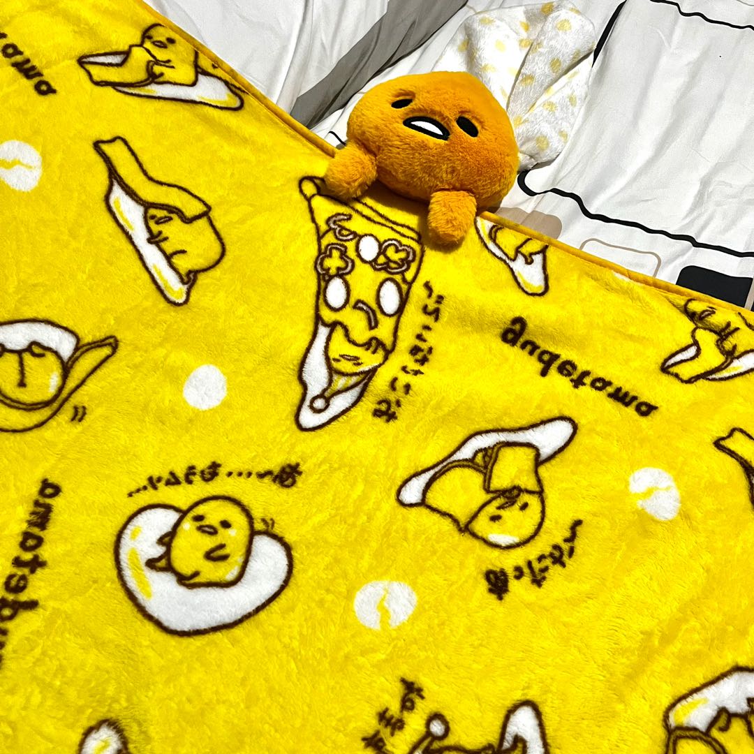 Sanrio Gudetama Pillow Blanket, Furniture & Home Living, Bedding