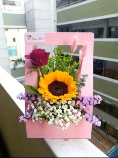 Sunflower Rose Bloom Box/Flowers Bouquet/ Birthday/Anniversary/ Proposal/Get well soon/Free delivery