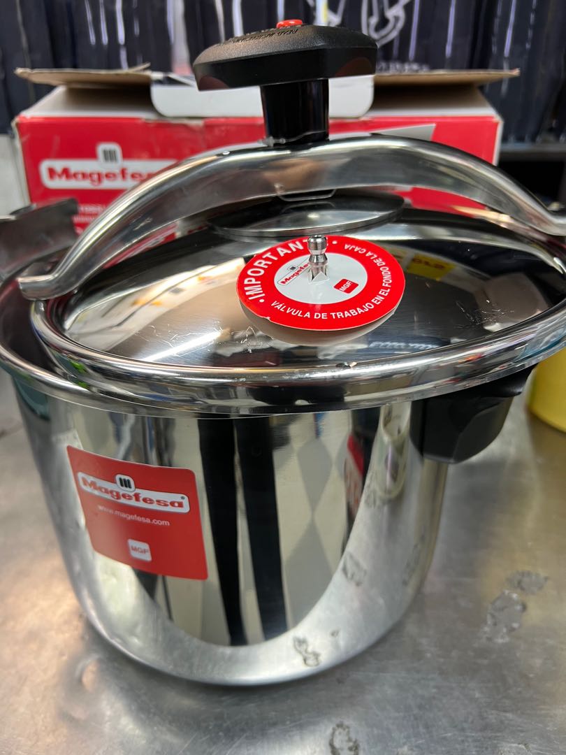 TPPressure Cooker 8L handle broken, TV & Home Appliances, Kitchen Appliances, Cookers on Carousell