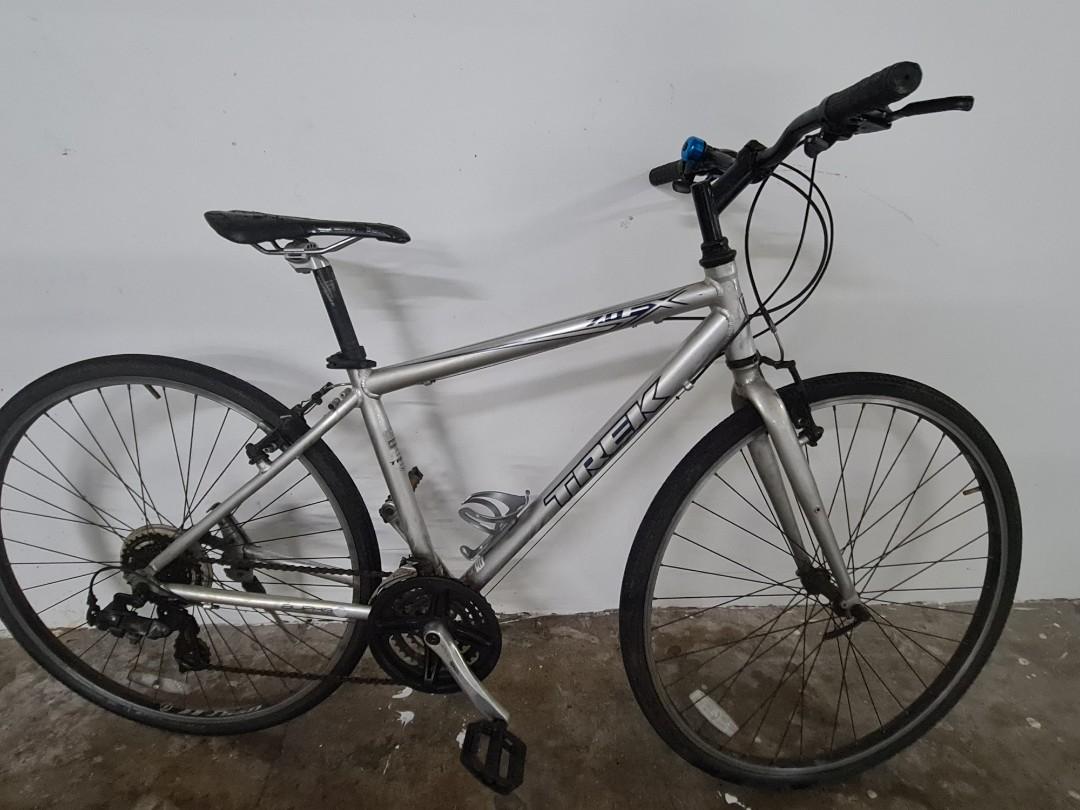 Trek 7.0 Hybrid Sports Equipment Bicycles Parts Bicycles on Carousell