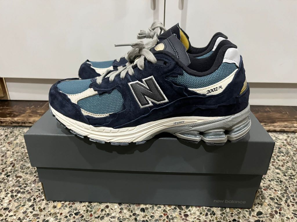 UK 7 / US 7.5] NEW BALANCE 2002R PROTECTION PACK DARK NAVY, Men's Fashion,  Footwear, Sneakers on Carousell