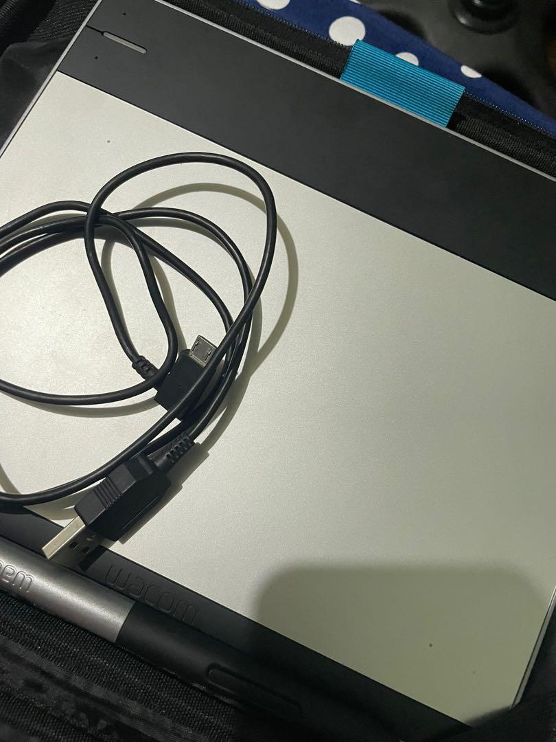 Wacom Intuos (Category: Other Accessories) located in Quezon City. Submitted by estrellabelledeclutter0710 (Listing ID 1164895324, Image 2). Description: Used it for my animation classes. Complete with box and accessories .