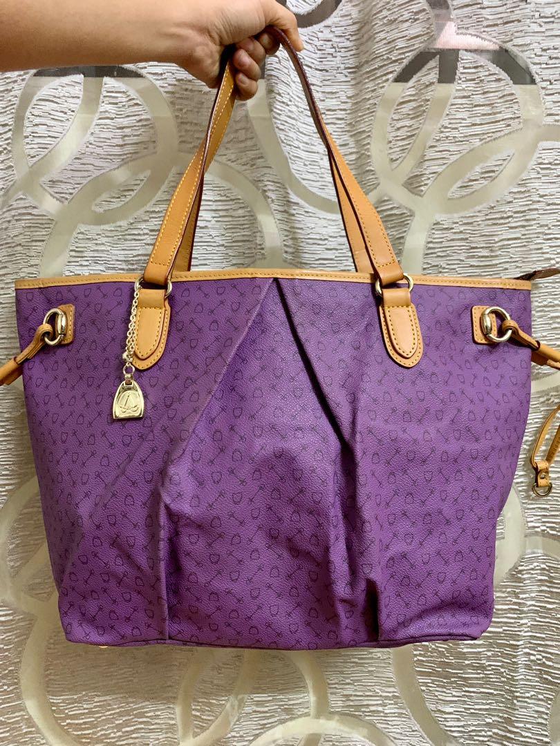 Why tote bag, Women's Fashion, Bags & Wallets, Shoulder Bags on Carousell