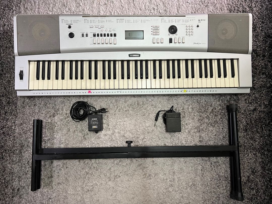 Yamaha DGX230 keyboard (Urgent), Audio, Portable Music Players on
