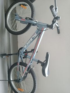(Category: ) located in . Submitted by dhanappriya (Listing ID 1165116725, Image 1). Description: .