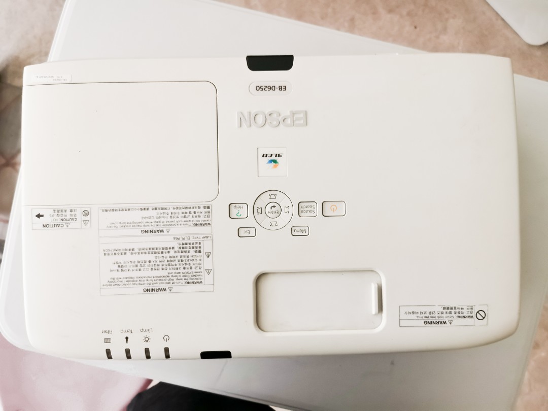 2nd hand Epson Projector 4000 lumens, TV & Home Appliances, TV