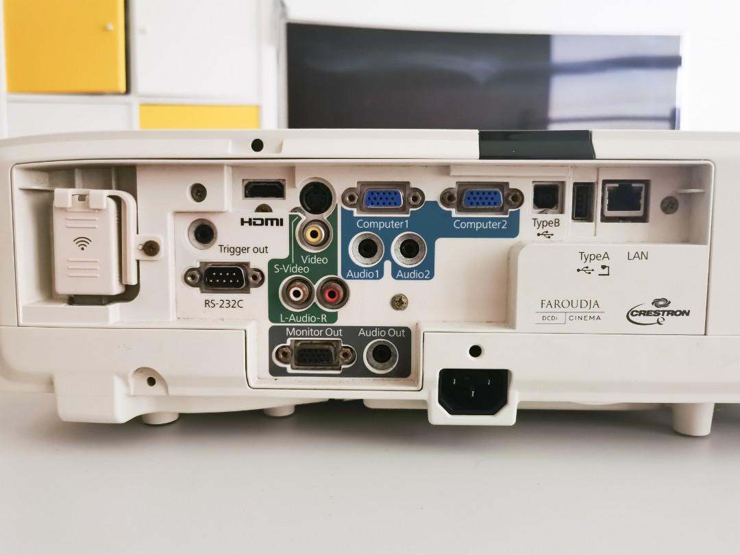 2nd hand Epson Projector 4000 lumens, TV & Home Appliances, TV