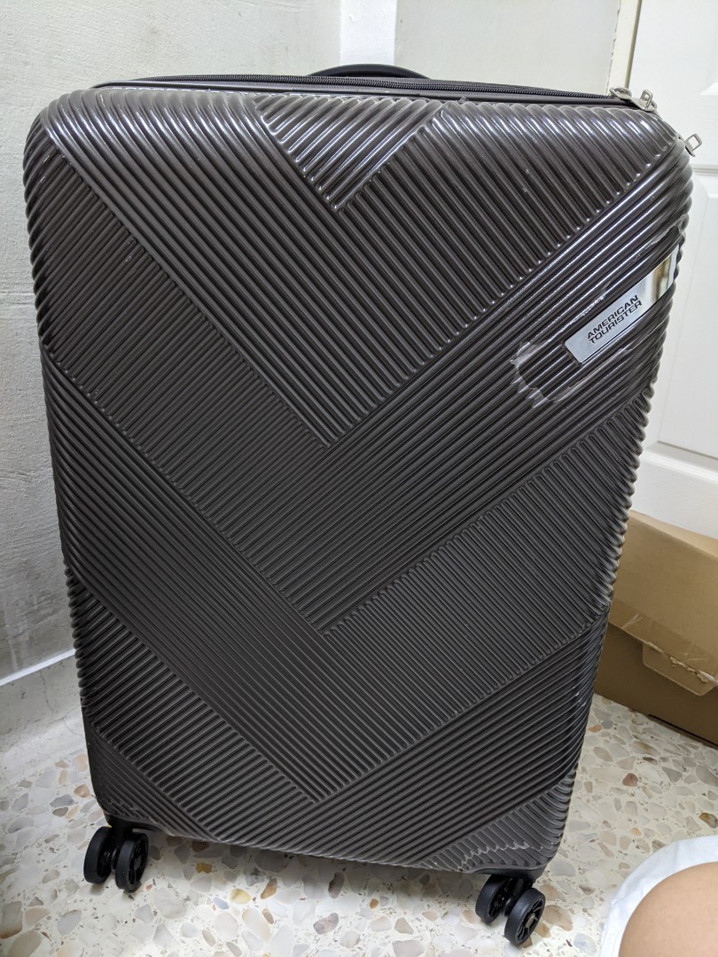 American Tourister Hygge Spinner 79cm, Hobbies & Toys, Travel, Luggage