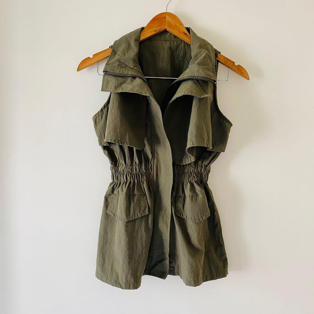 Army Green Sleeveless Top, Women's Fashion, Tops, Sleeveless on Carousell