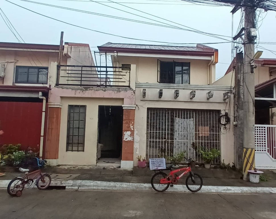Bank foreclosed, House and Lot, Covina Subdivision, Imus Cavite with