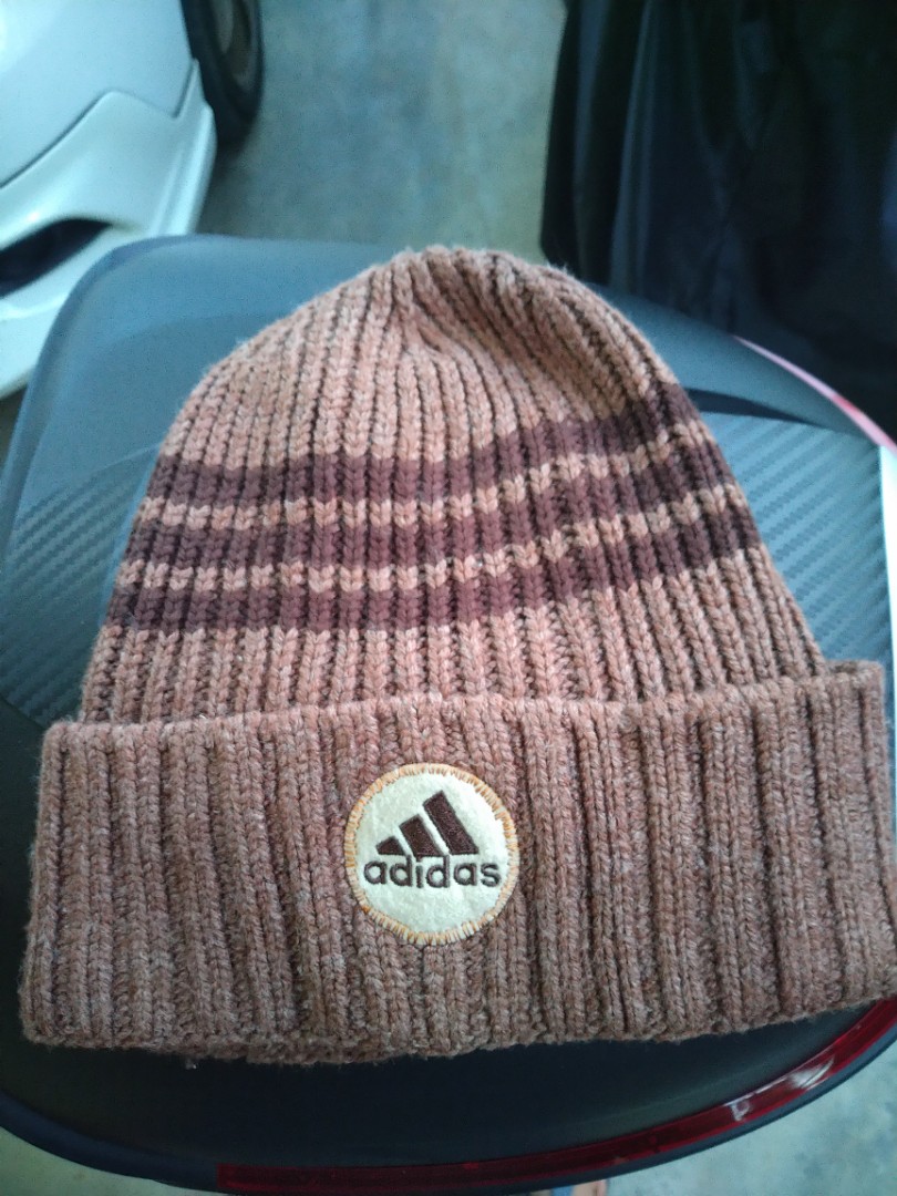 Beanie Adidas, Women's Fashion, Watches 