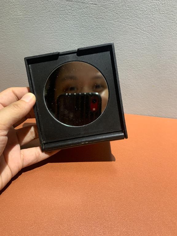 [07] FREEBIE: Black Pocket Mirror Stand (Category: Makeup) located in Marikina City. Submitted by theflos (Listing ID 1165160117, Image 2). Description: No issues <3 .