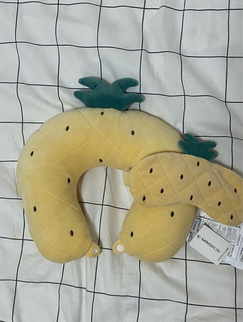 BNWT miniso pineapple neck pillow and eye mask