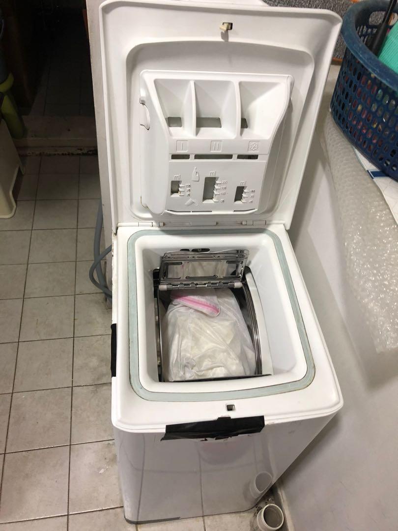 Brandt Top Loading Washing Machine, TV & Home Appliances, Washing