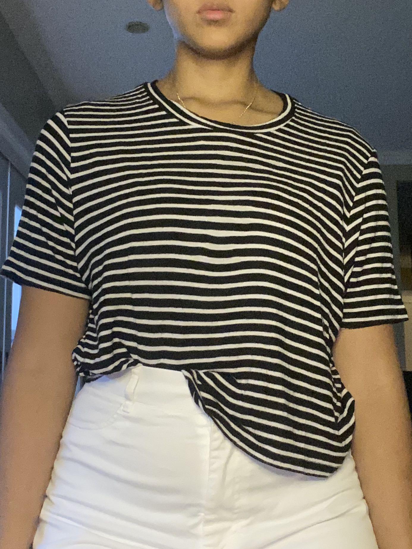 Brandy Melville Striped Shirt (Category: Shirts) located in Cebu City. Submitted by nanskybanansky (Listing ID 1165144687, Image 1). Description: .