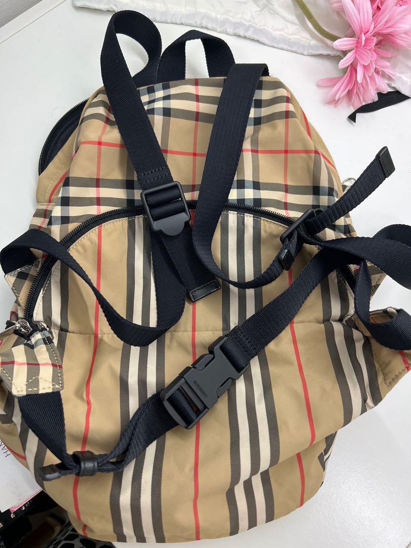 Burberry convertible waist bag to bag pack, Women's Fashion, Bags &  Wallets, Purses & Pouches on Carousell