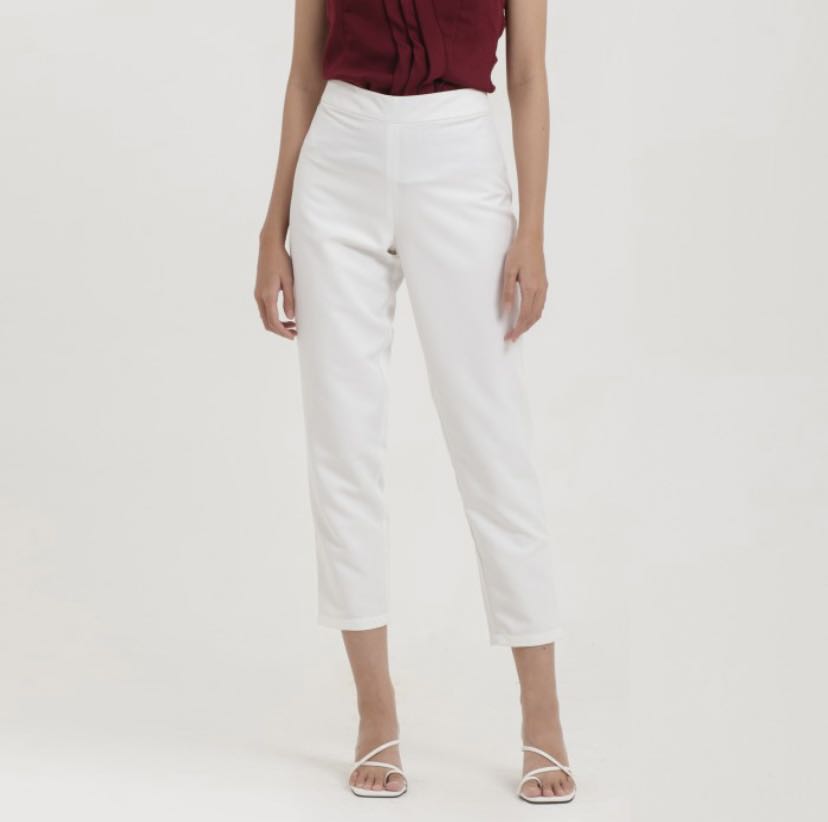 Cloth Inc Basic Cropped Pants - L 