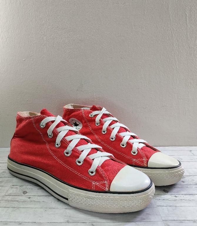 red converse vintage