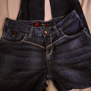 (Category: ) located in . Submitted by stuff.tosell_ (Listing ID 1165162871, Image 1). Description: .