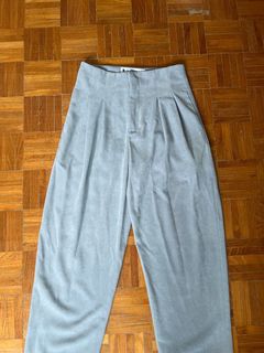 (Category: ) located in . Submitted by closetdesu (Listing ID 1165105229, Image 1). Description: .