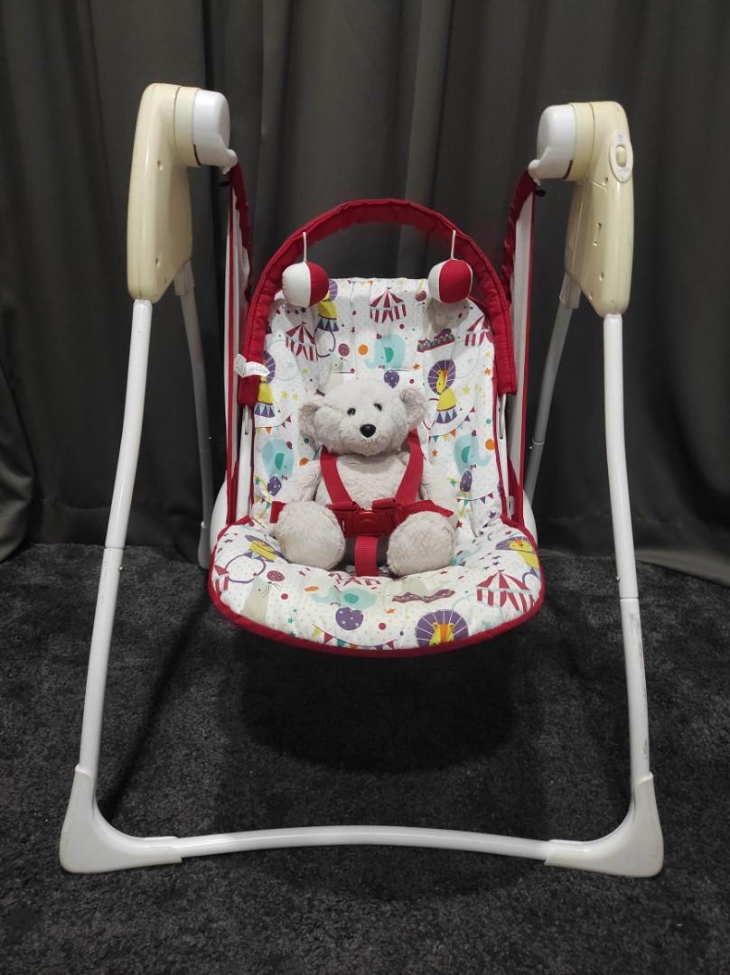 Graco baby cradle hot sale swing