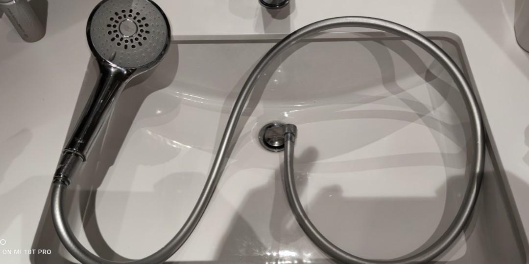 Grohe Shower head and hose, Furniture & Home Living, Bathroom & Kitchen