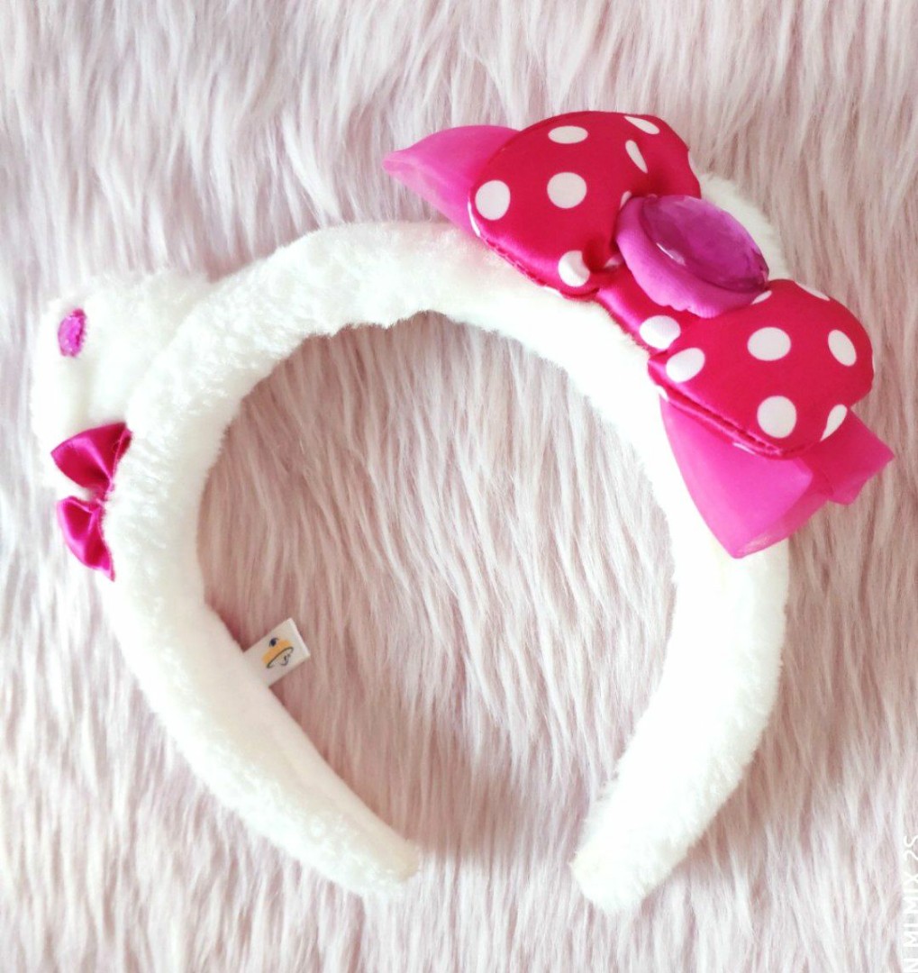 HELLO KITTY USJ HEADBAND, Women's Fashion, Watches & Accessories, Hair Accessories on Carousell