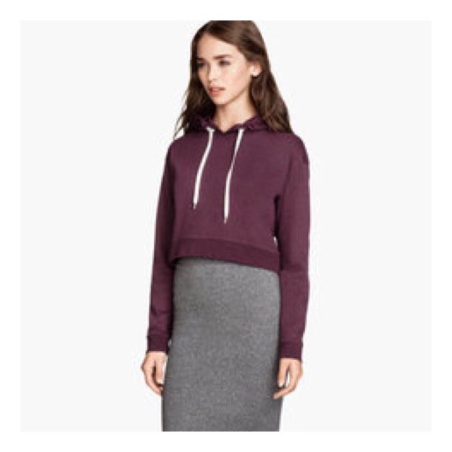h m maroon cropped hoodie