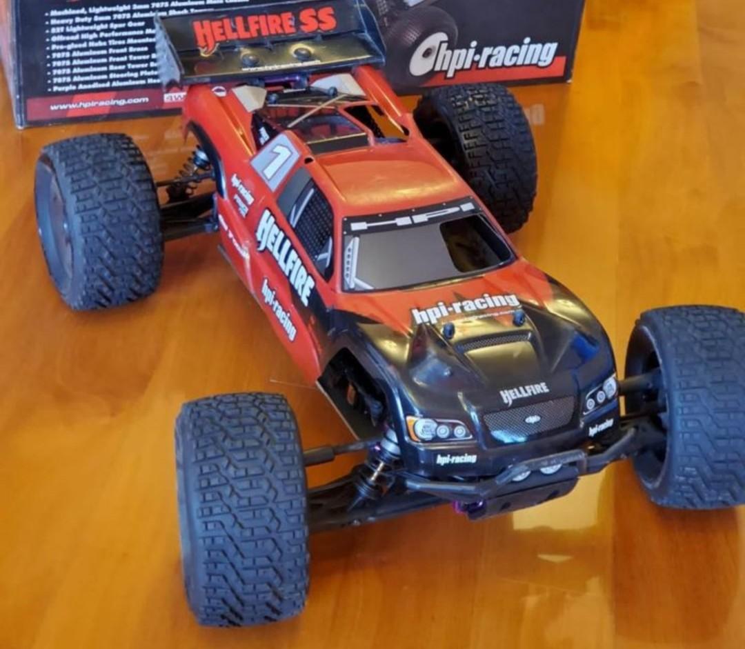 2台セット！HPI ヘルファイヤー 未走行とパーツ取り-