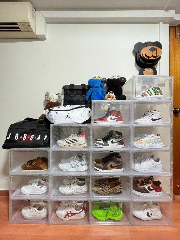 Shoe top display cabinet