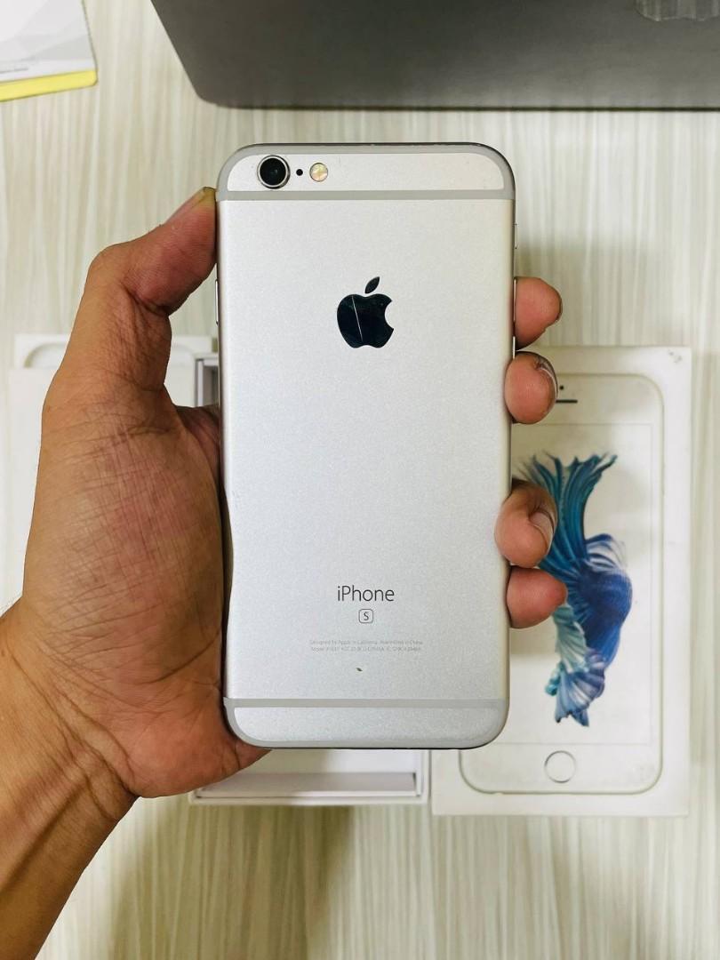 iPhone 6s Silver 32 GB au（Apple iPhone 6S 32GB Space Grey
