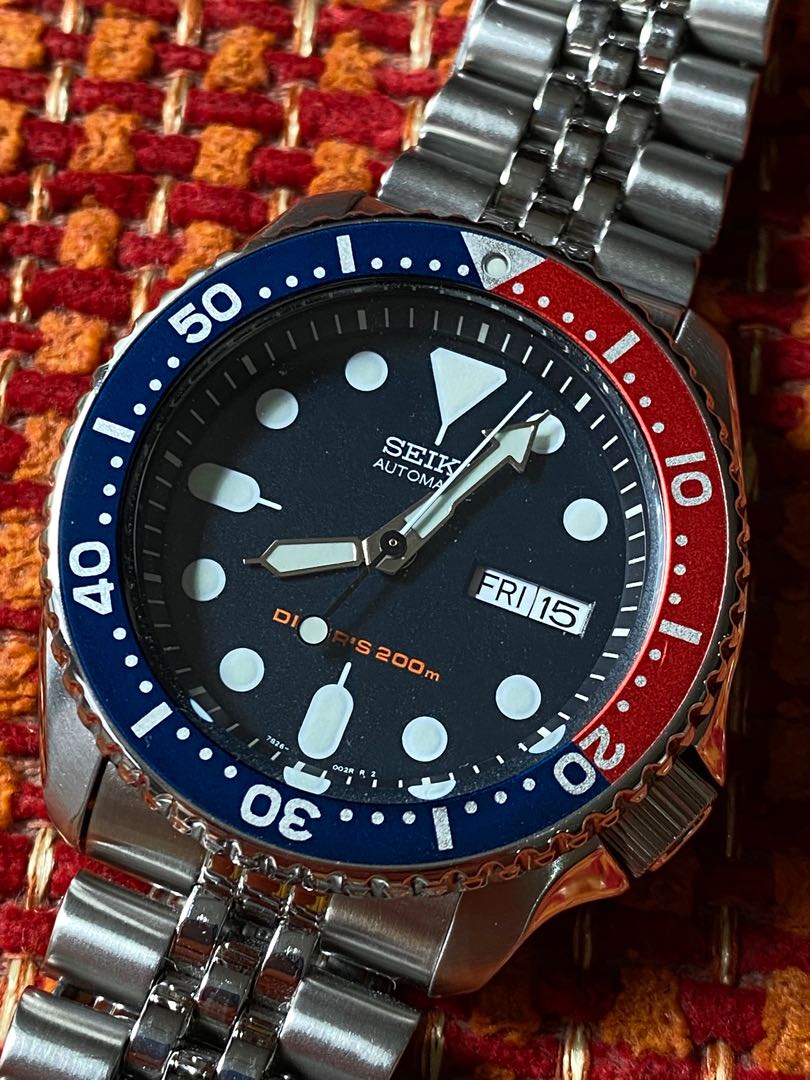 Jam Tangan Pria Seiko SKX009 on Bracelet Made in Japan Original, Fesyen  Pria, Jam Tangan di Carousell