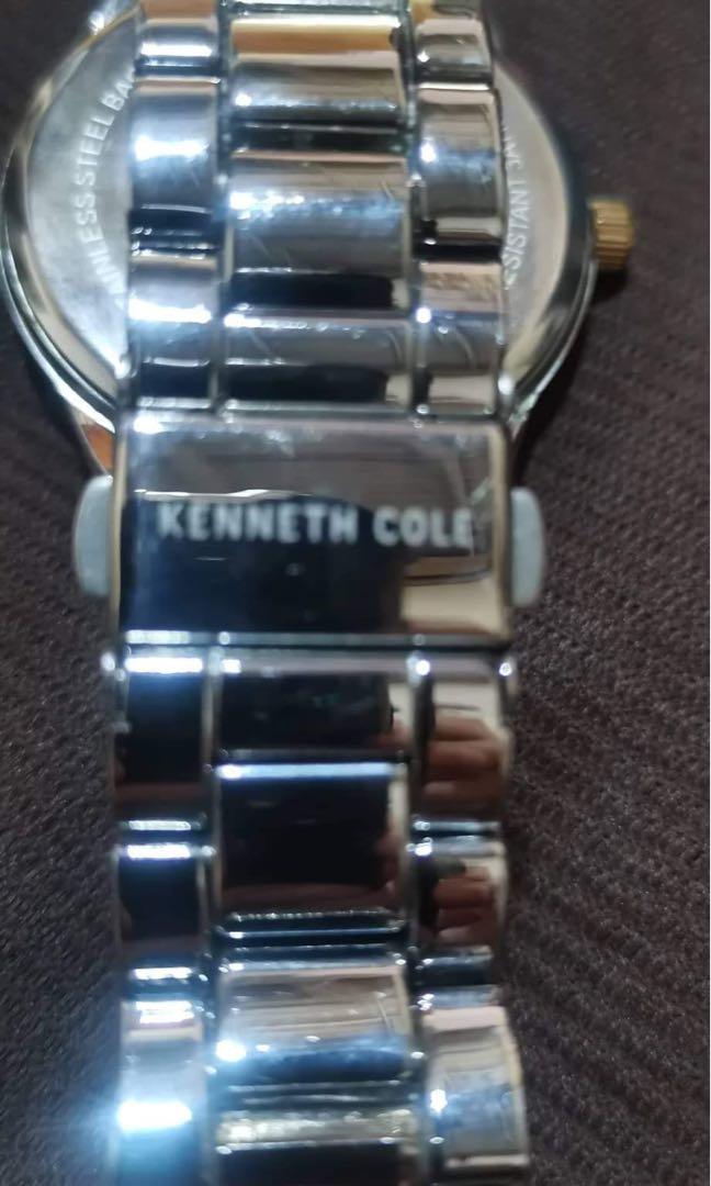 kenneth cole (Category: Luxury Watches) located in Quezon City. Submitted by beauty_finds_right (Listing ID 1165087618, Image 2). Description: Kenneth Cole watch - Silver RFS - Decluttering Loc. Commonwealth Qc.