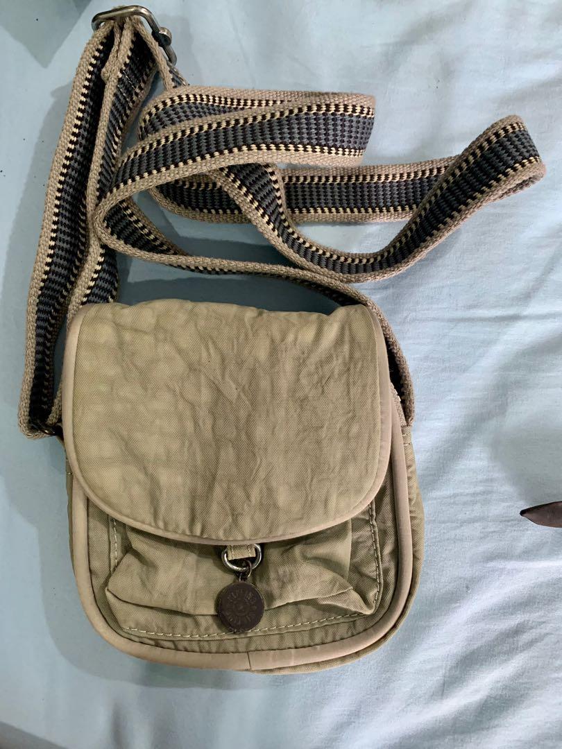 kipling sling bag original vs fake