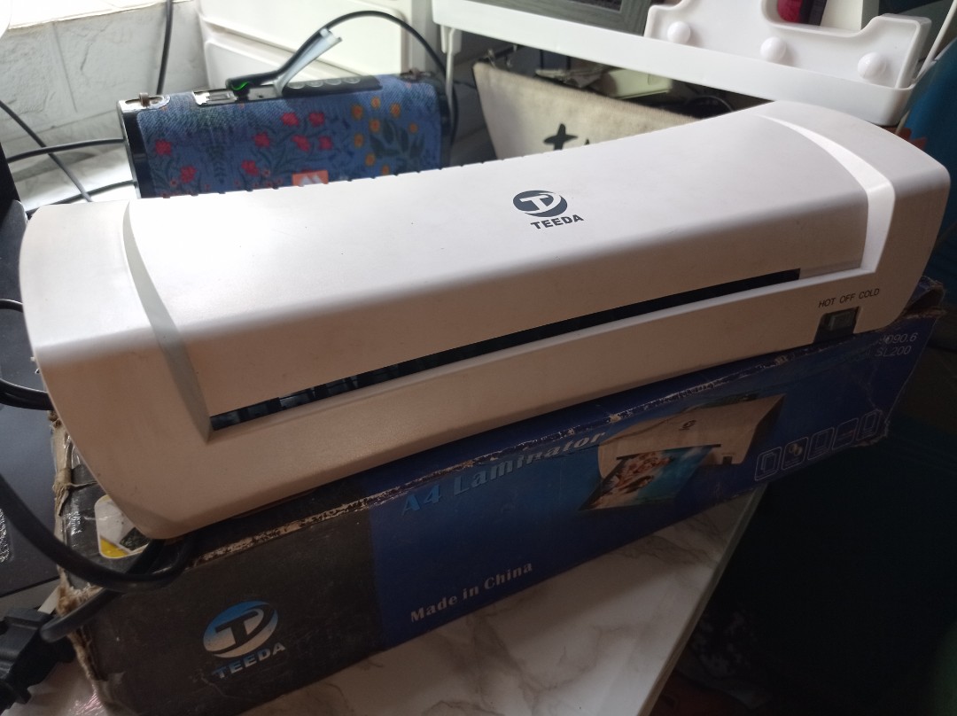 Laminating machine, Computers & Tech, Printers, Scanners & Copiers on