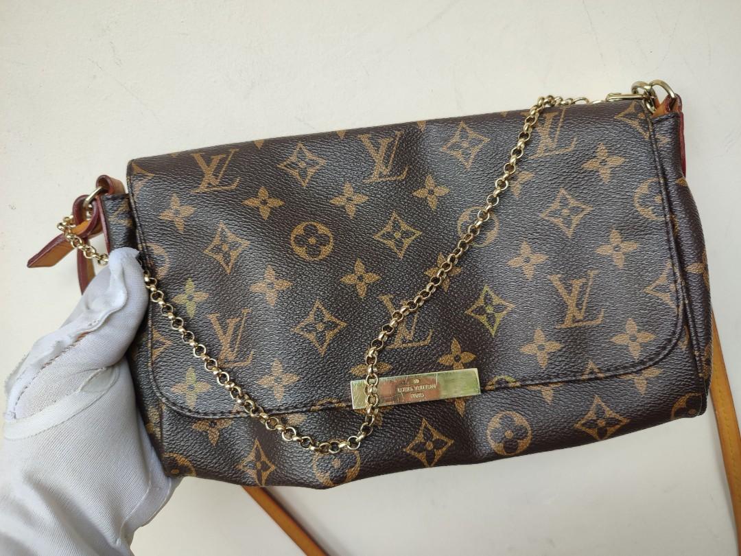 15922 - P2,800 Louis Vuitton Monogram Favorite 25cm Sling Bag, Women's  Fashion, Bags & Wallets, Purses & Pouches on Carousell