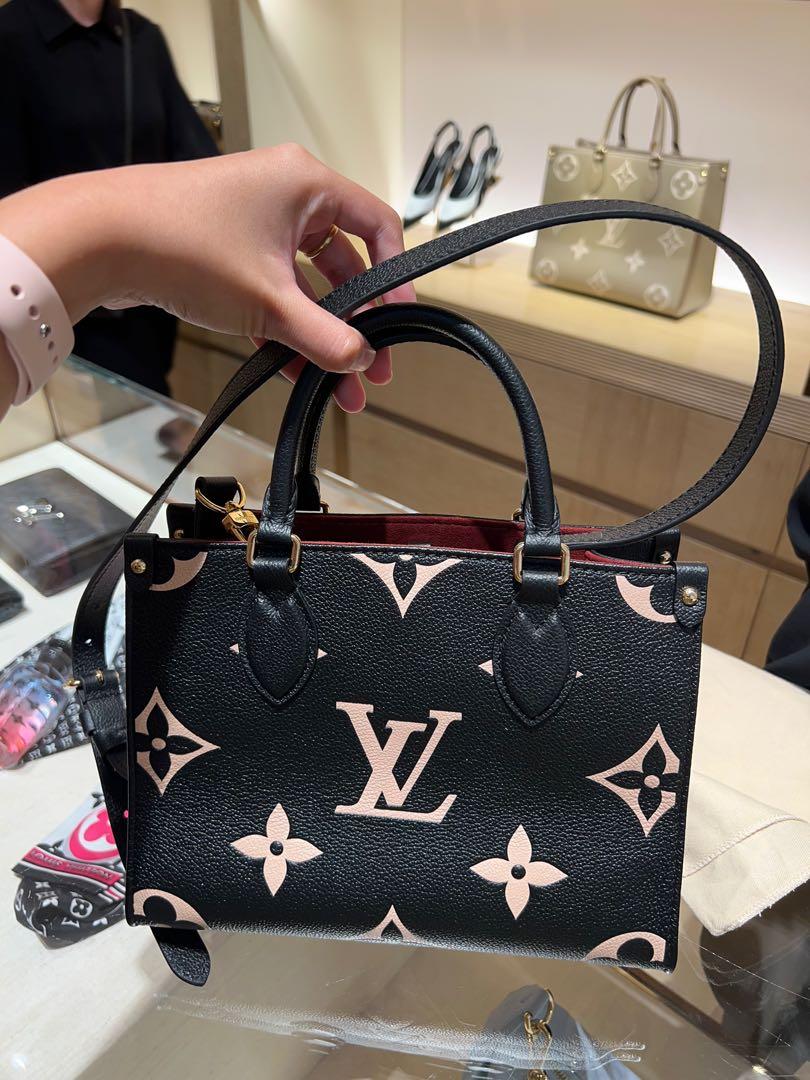 Beautiful combination for this LV Onthe Go PM. . . . #louisvuitton