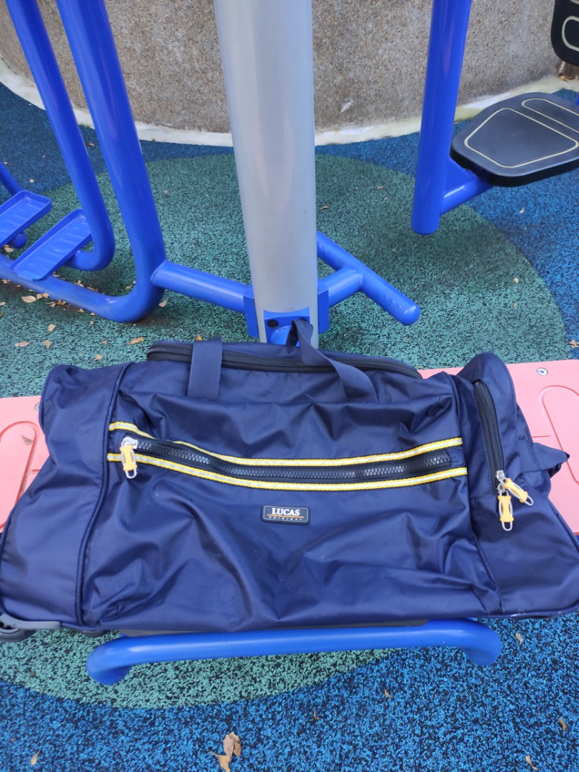 Lucas 22 discount inch wheeled duffel