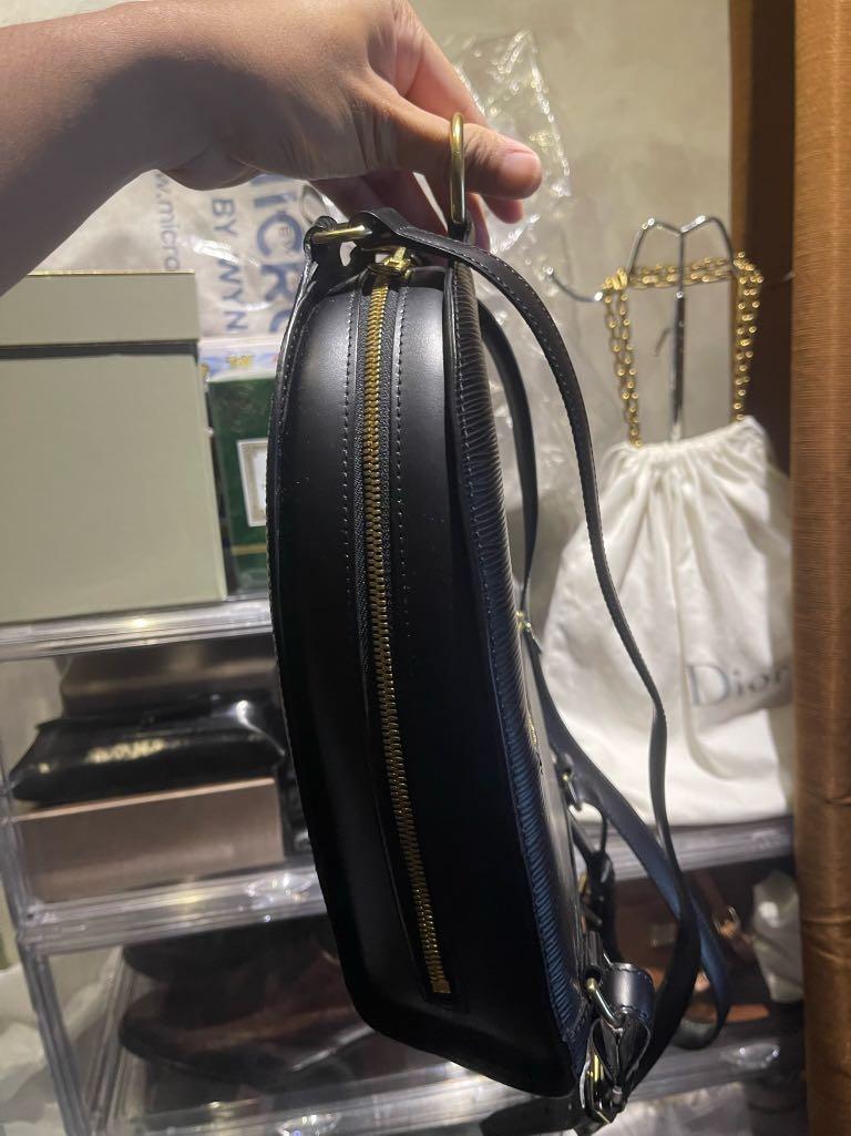 LV Backpack (Category: Bags & Wallets) located in Singapore. Submitted by ecrz19 (Listing ID 1165196821, Image 3). Description: LV Mabillon backpack in Black Epi leather like new condition, kept in storage Bag only Details and more pictures can be requested.