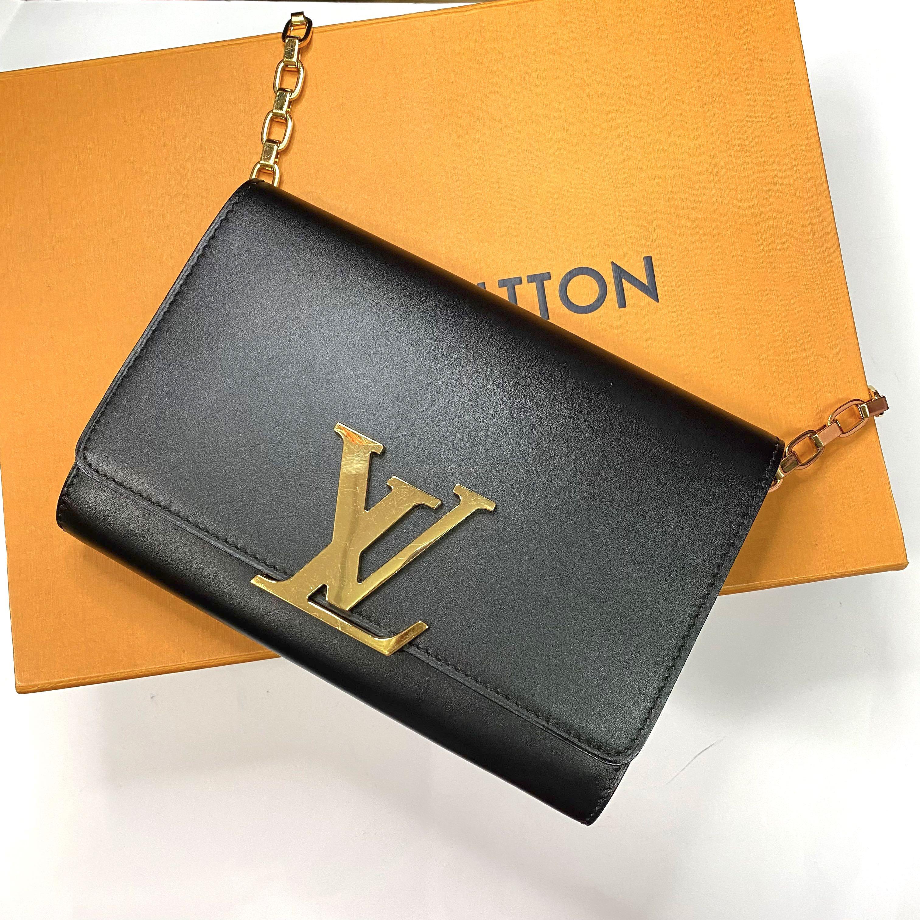 Louis Vuitton Chain Gm - 8 For Sale on 1stDibs