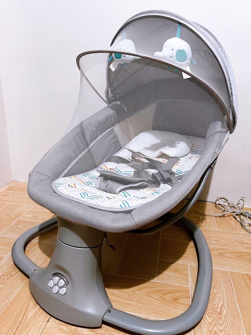 Automatic hot sale bassinet rocker