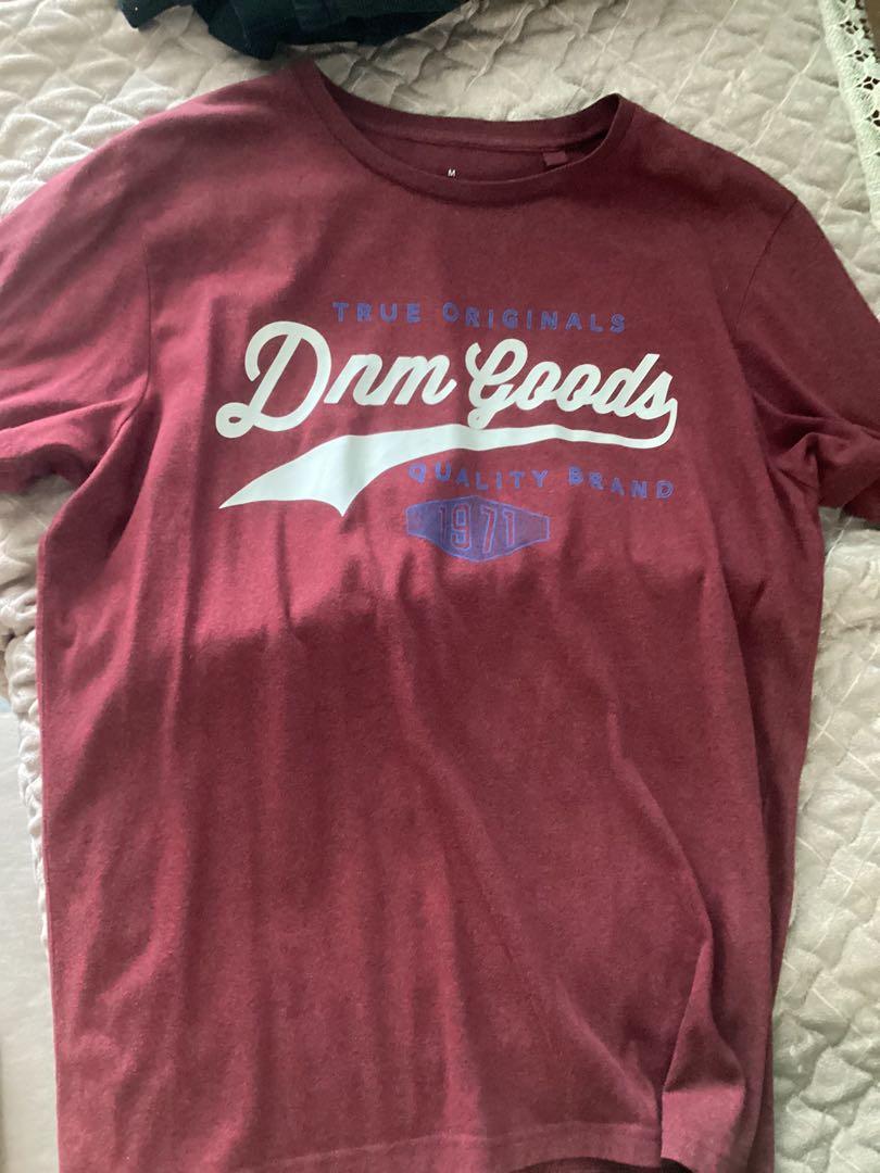 Nike adidas size M $6, Men's Fashion 