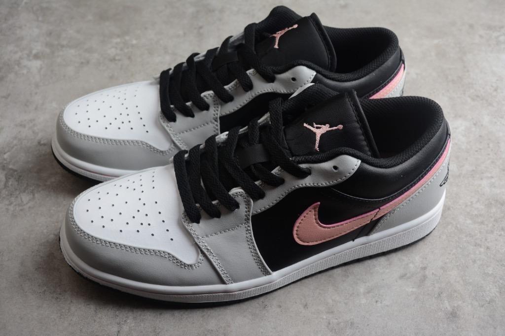 Nike air 7 black best sale and pink