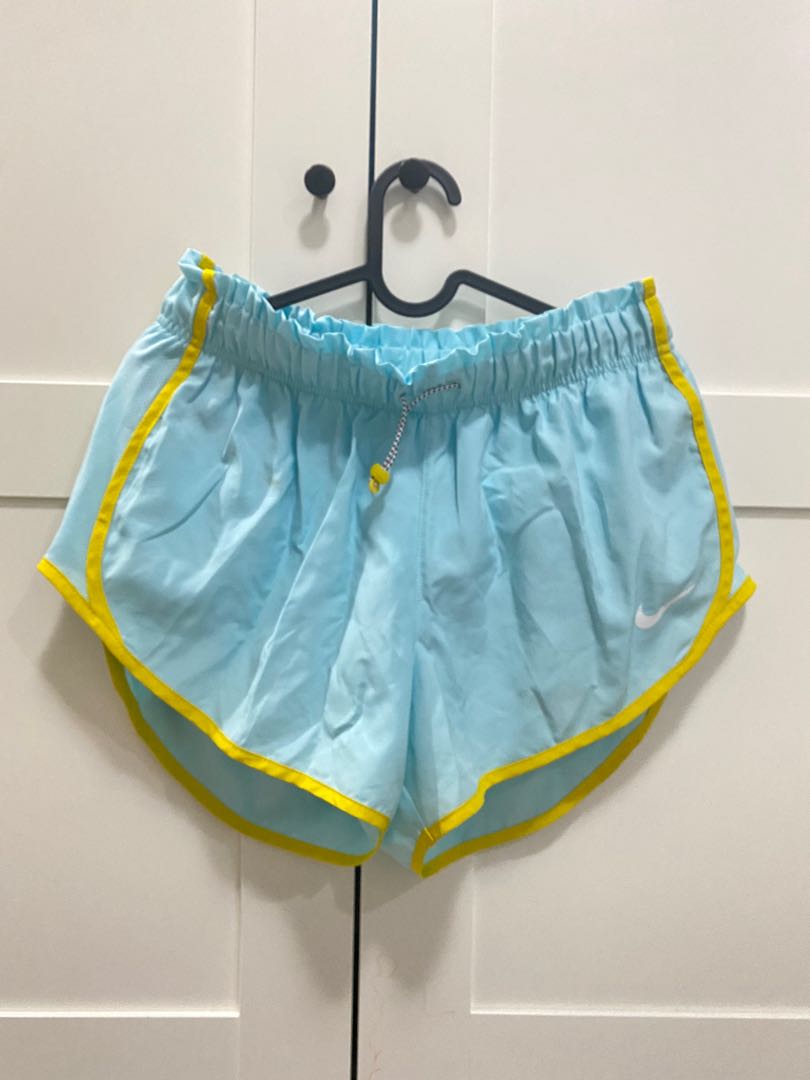 Nike shorts tempo size L celana pendek 