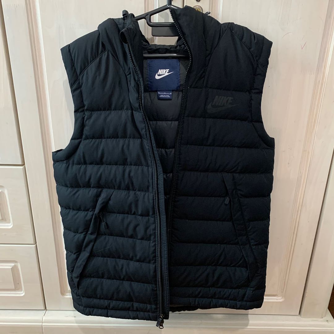 Nike deals winter vest