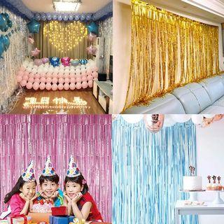 PARTY FOIL CURTAIN