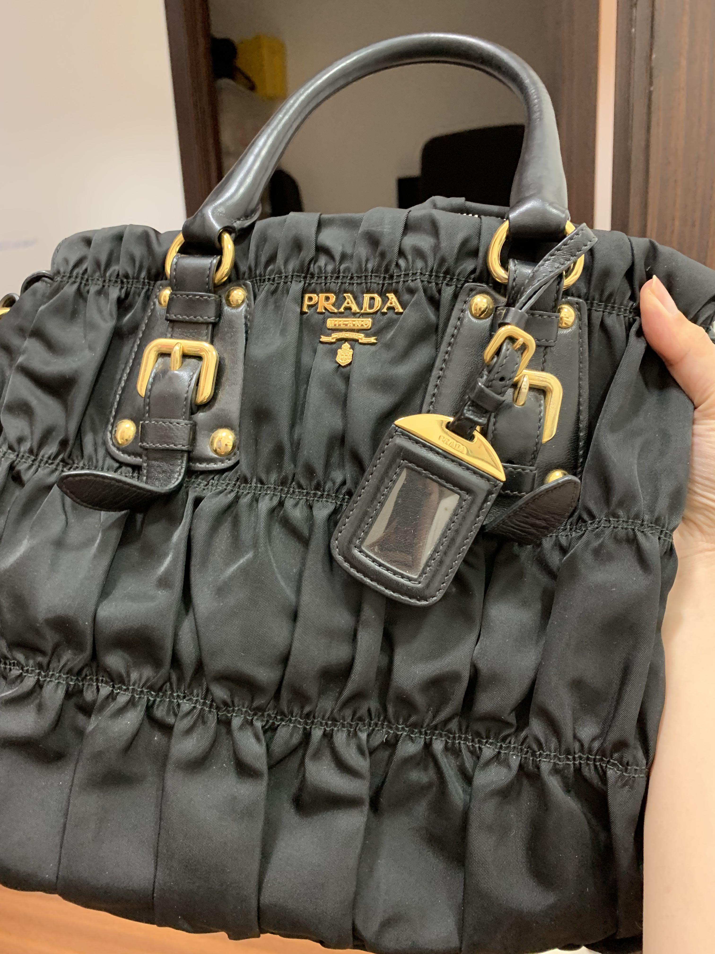 Gaufre prada discount
