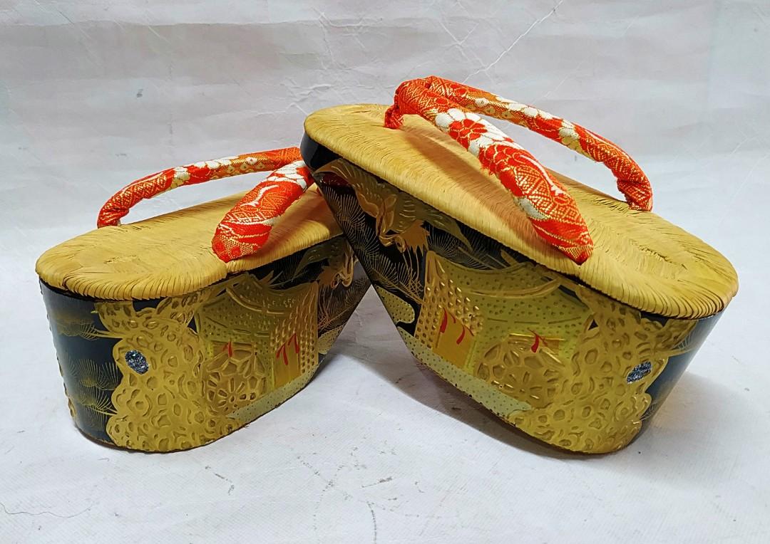 Okobo sandals sales
